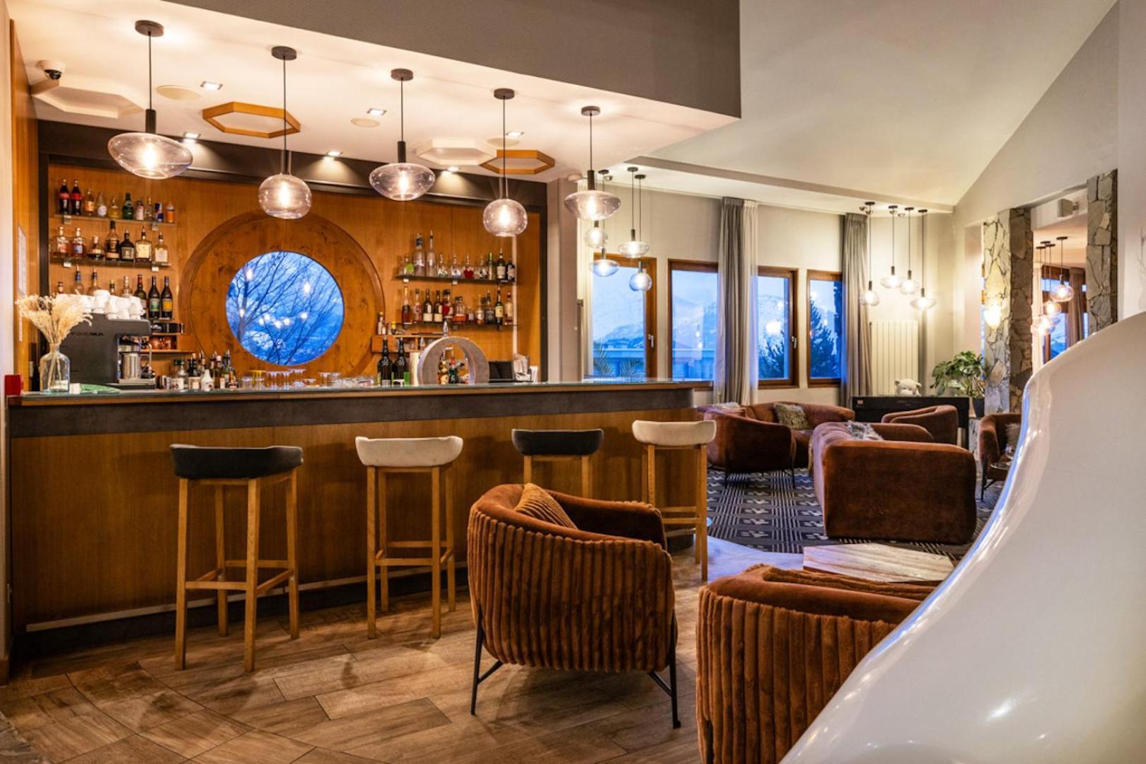 โรงแรมรอยัล อูร์ บล็อง Alpe d'Huez ภายนอก รูปภาพ